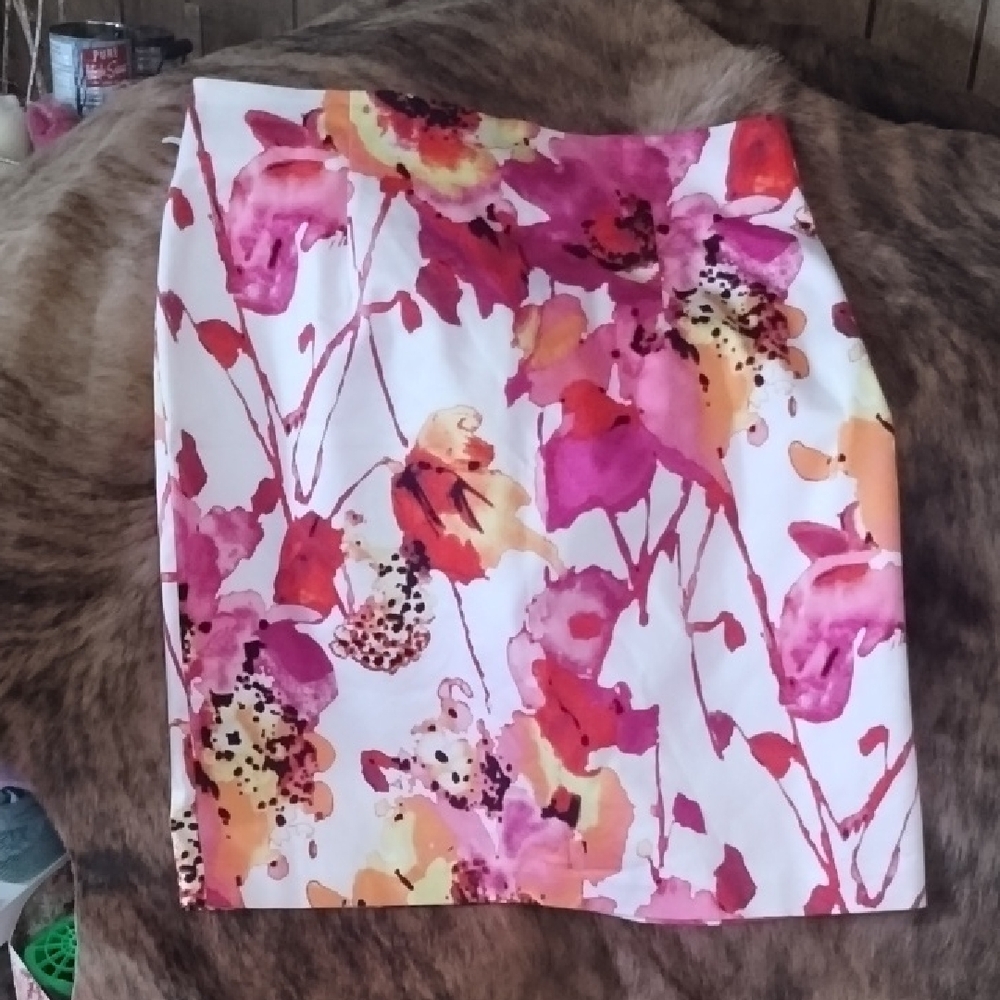 WorthingtonWhite, Pink and Orange Floral Pencil Skirt